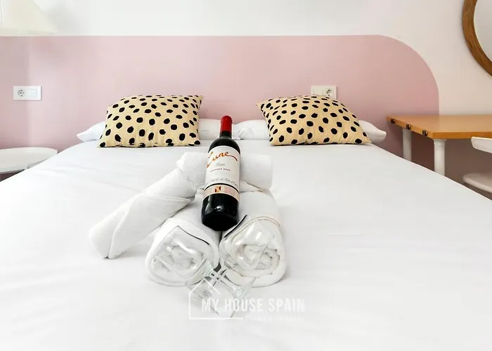 Myhousespain - Piso Reformado Con Patio Privado * Gijón