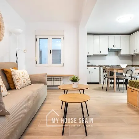 Myhousespain - Piso Reformado Con Patio Privado *