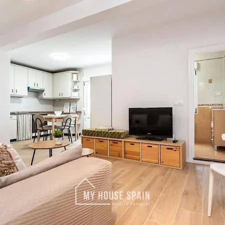 Myhousespain - Piso Reformado Con Patio Privado Apartment