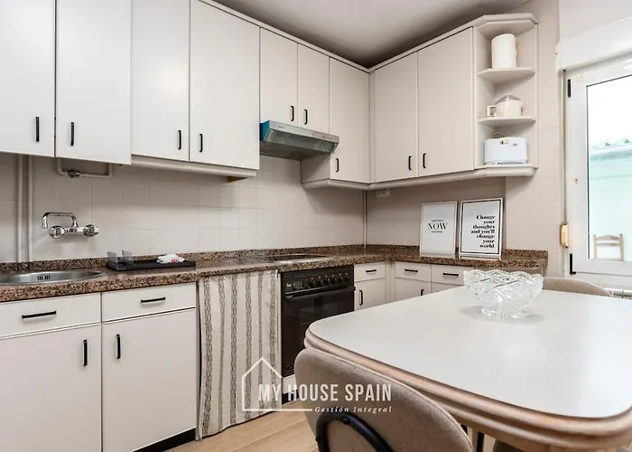 דירה Myhousespain - Piso Reformado Con Patio Privado *