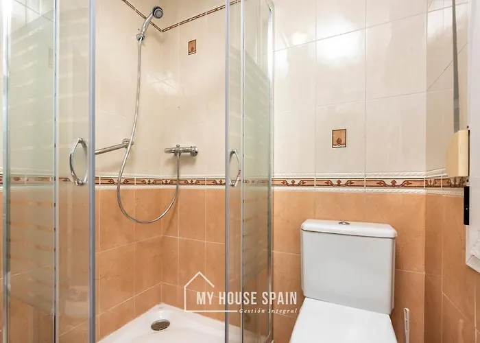 דירה Myhousespain - Piso Reformado Con Patio Privado גיחון