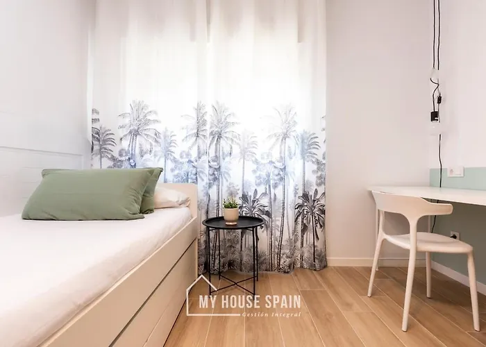 Myhousespain - Piso Reformado Con Patio Privado דירה