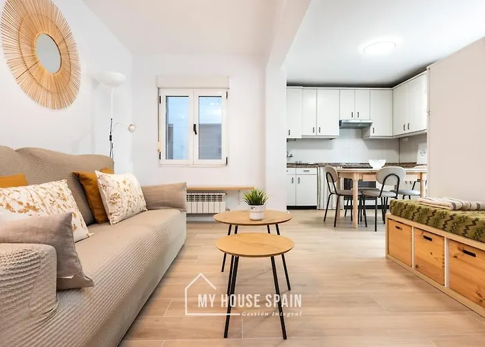 Myhousespain - Piso Reformado Con Patio Privado *